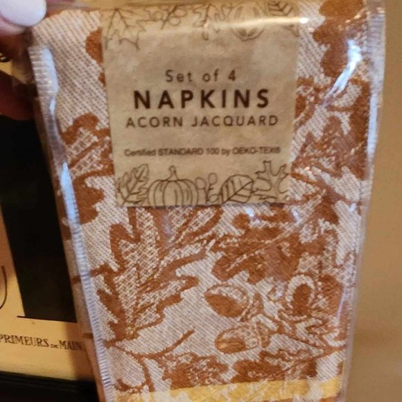 Gorgeous Fall Table Runner & Napkin set -Acorn/Leave Jacquard~ NEW! - Picture 3 of 6